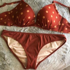 Shade Shore swimsuit, size small, two peice, unworn, adorable